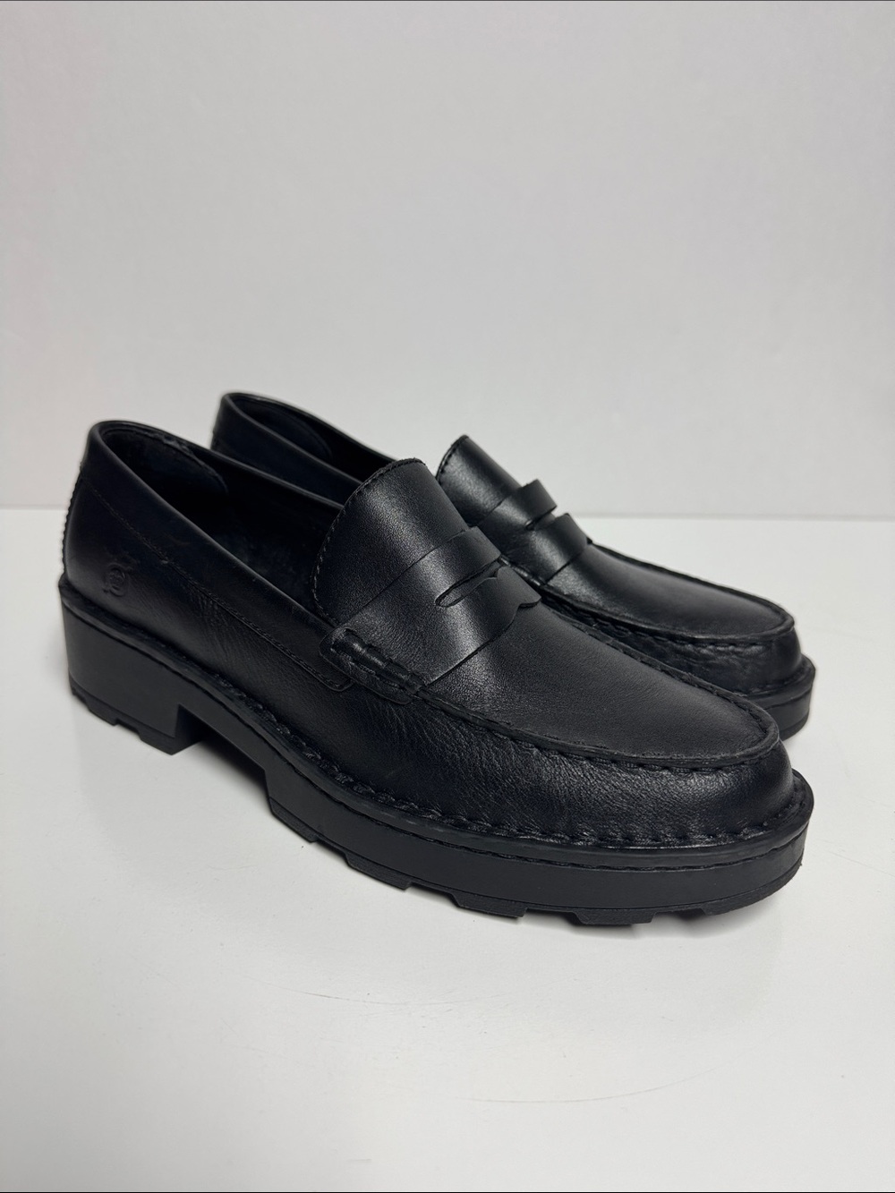 Born Carrera Loafers
